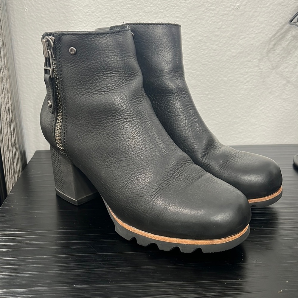 Sorel Danica Ankle Bootie Women’s Leather Black Zip zip Size Women’s 7.5 38.5